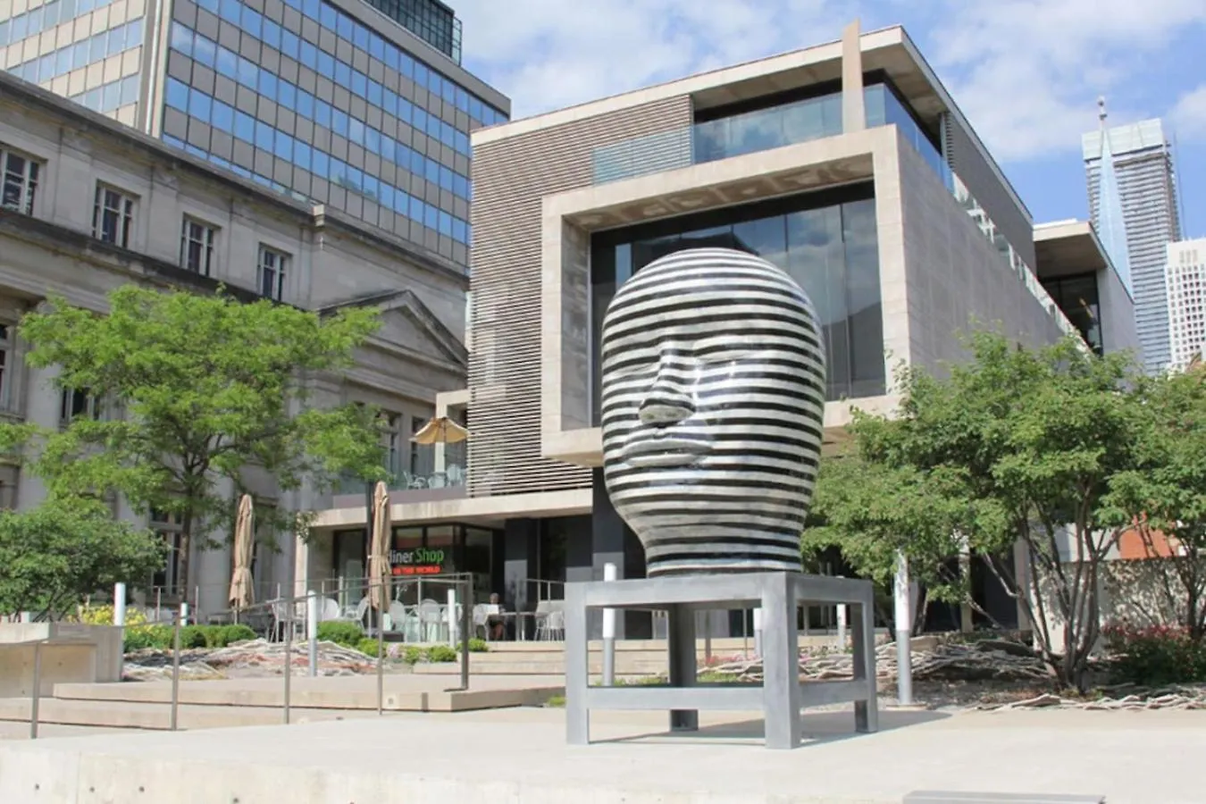 Cozy Condo Near Restaurant Ttc 公寓