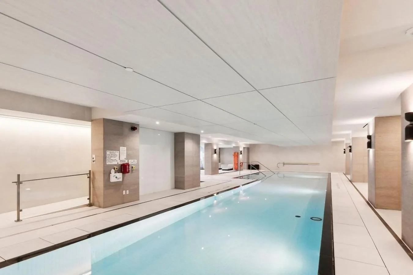 Cozy Condo Near Restaurant Ttc