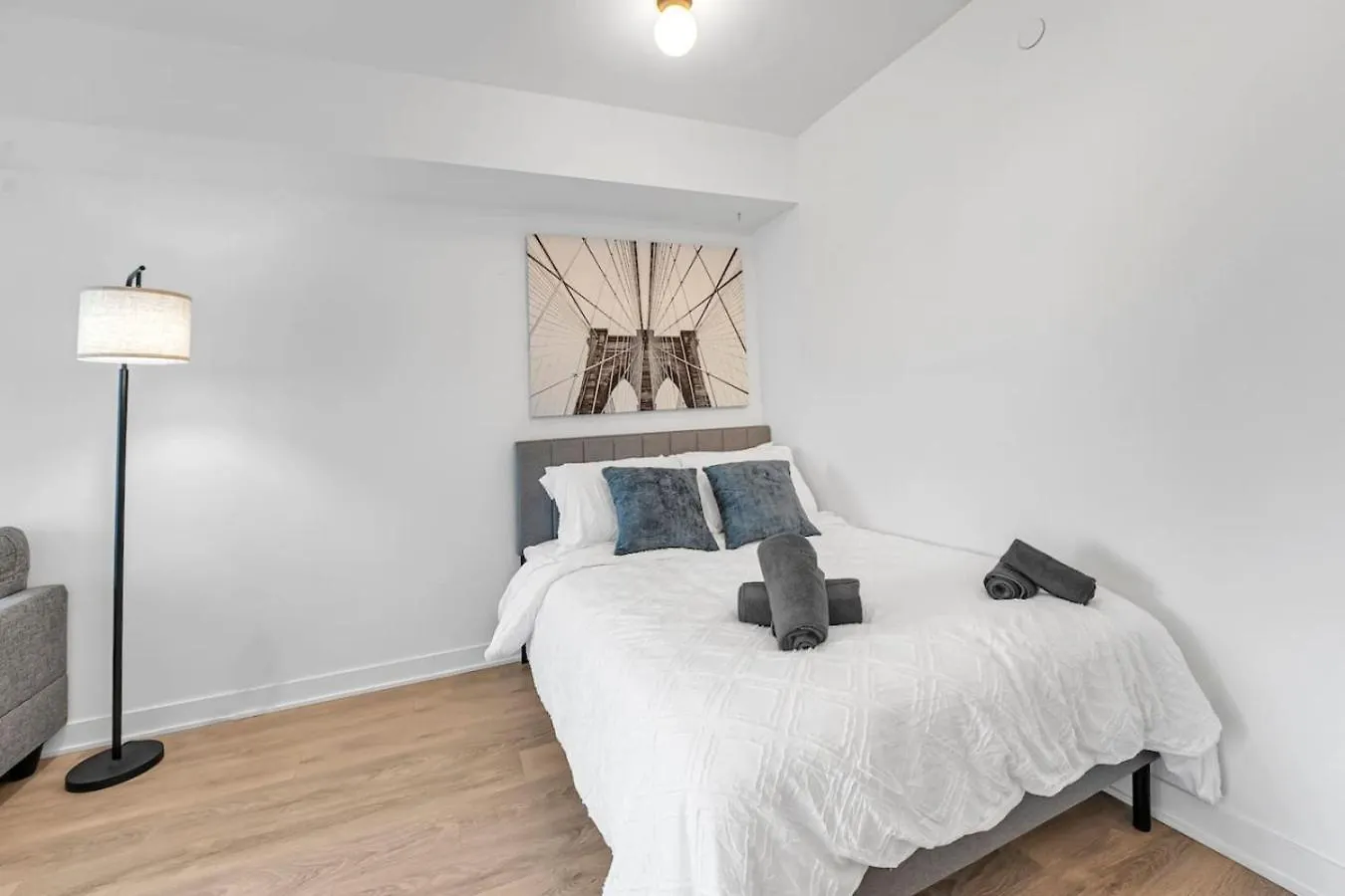 Cozy Condo Near Restaurant Ttc 加拿大