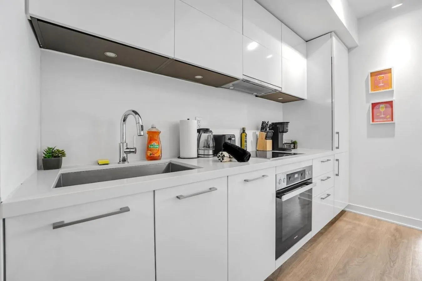 Cozy Condo Near Restaurant Ttc 公寓 多伦多